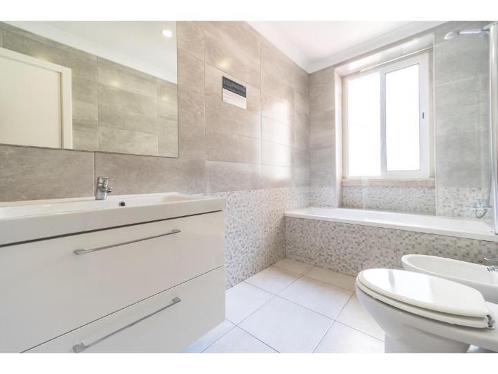 Houze_4 Bedroom Near Jardim Zoologico Lisboa