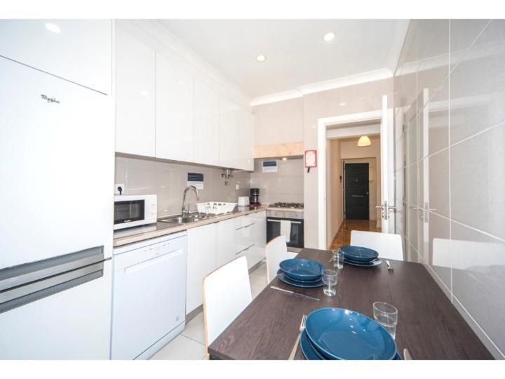 Houze_4 Bedroom Near Jardim Zoologico